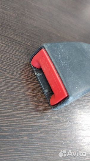 Замок ремня безопасности задний Bmw 528I F10