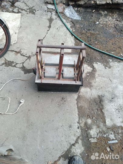 Вибро Форма для производства шлакоблоков