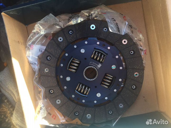 Корзина сцепления Audi A4B5 + диск сцепления 210мм