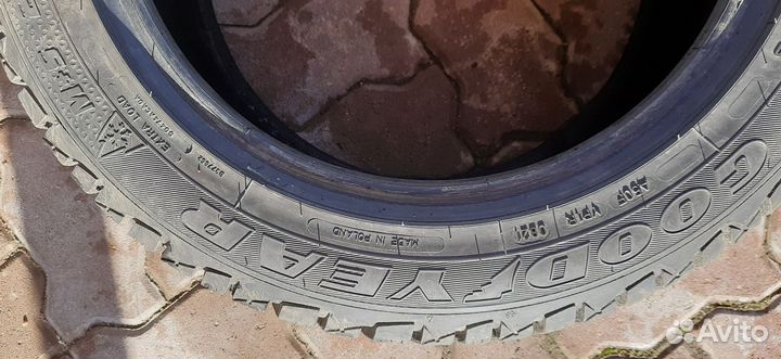 Goodyear Ultragrip 600 205/55 R16