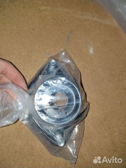 Опора заднего амортизатора Митсубиси лансер х