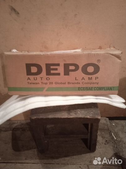 Фара передняя правая