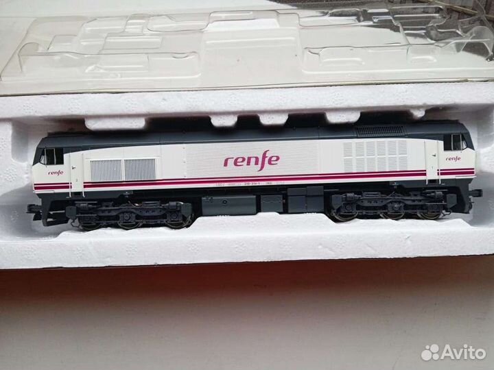 Модель 319 испания rocco 1:87 ho