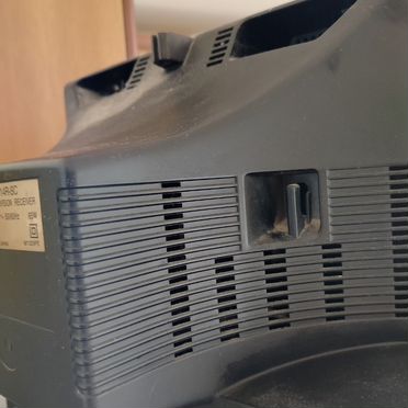 Телевизор бу Sharp 14R-CS с пультом