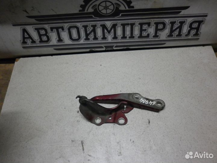 Петля капота правая Toyota Sienna /Тойота Сиенна 2