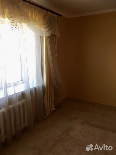 Комплект: покрывало на кровать с подушками, шторы