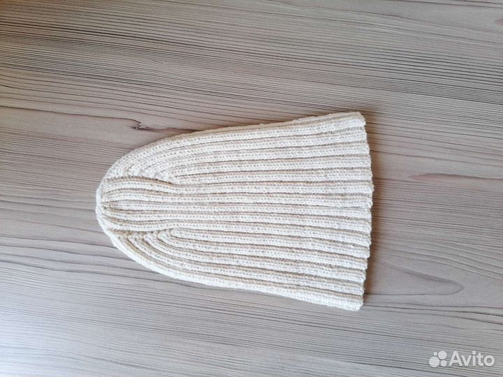 Шапки вязаные на девочку