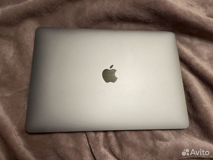 Macbook air 13 М1
