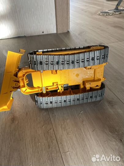 Экскаватор игрушка