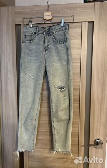 Джинсы
