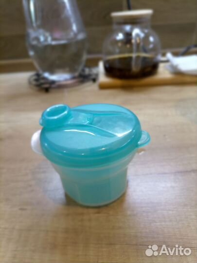 Термос Avent и контейнер для смеси в подарок