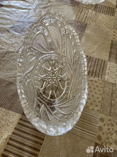 Хрустальная ваза