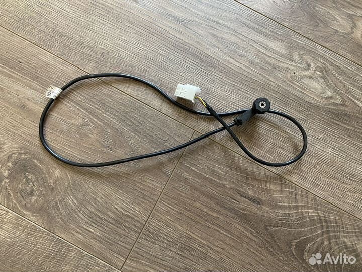 Провод AUX Оригинал Mercedes C-Class W203