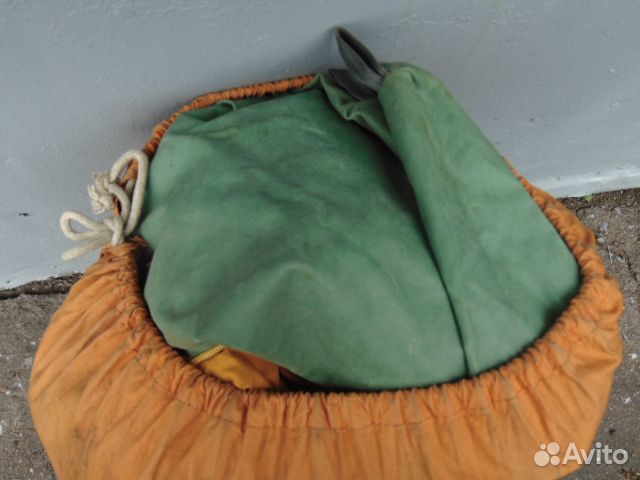 Большая туристическая палатка