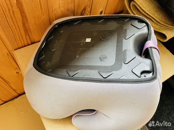 Детский бустер автомобильный