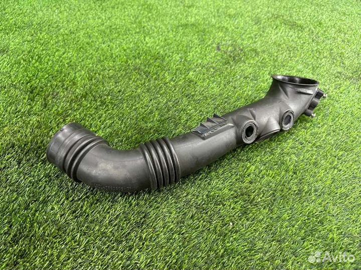 Патрубок интеркулера левый Bmw 3 E90 N54B30 2008