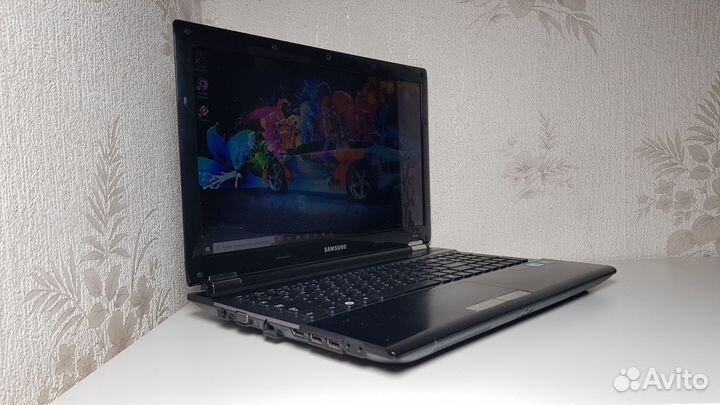 Игровой ноутбук Samsung 4ядра/2видеокарты/8Gb/SSD