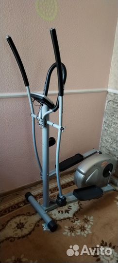 Эллиптический тренажер SportElit