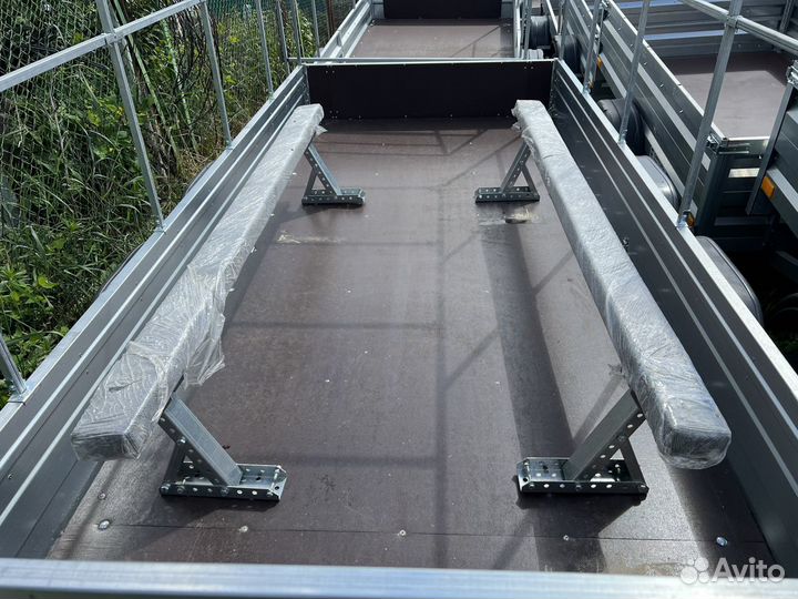 Приспособление для пвх лодки в бортовом прицепе