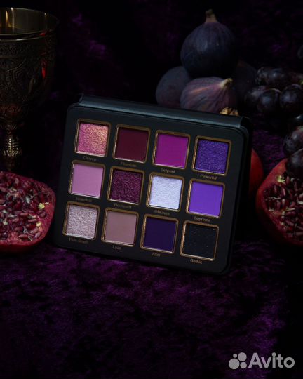 Палетка теней cosmic brushes Gothic Palette