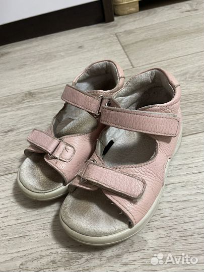 Босоножки для девочки