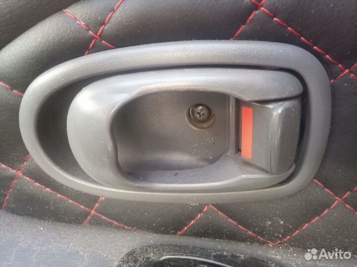 Ручка двери внутренняя Kia Spectra Киа Спектра