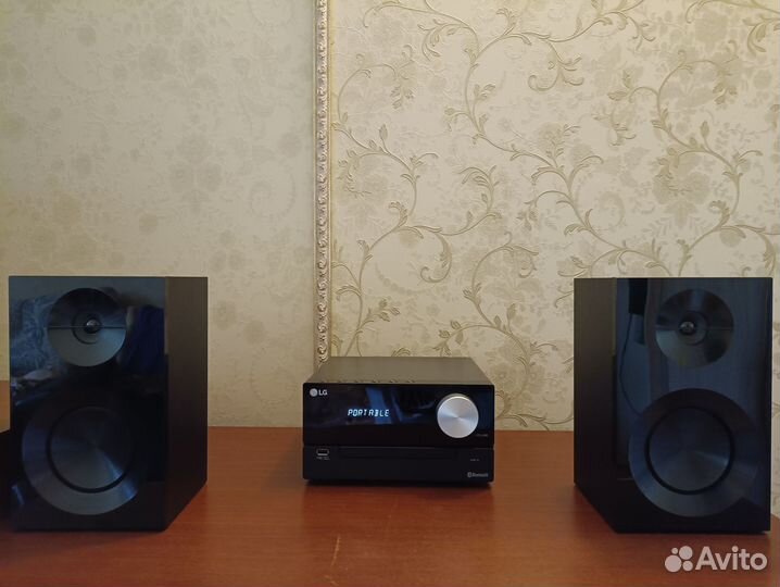 Музыкальный центр lg см2460