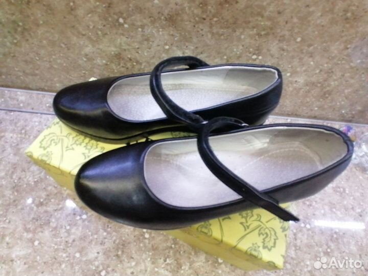Туфли для девочки