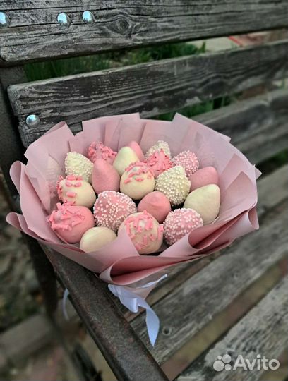 Съедобные букеты, клубника в шоколаде