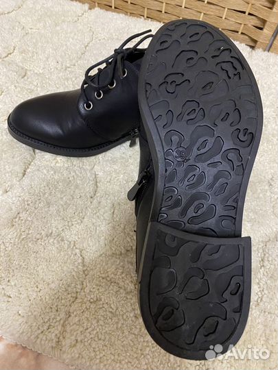 Туфли женские 39 размер черные к/з