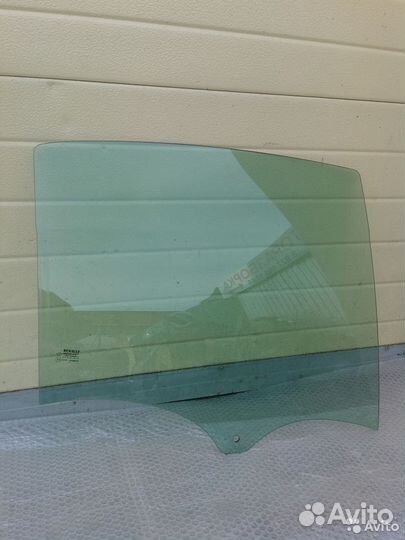 Рено Лагуна 2 хечбек дверные стекла
