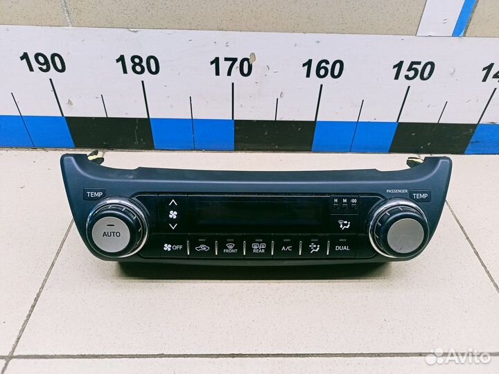 Блок управления климатической установкой Land Crui