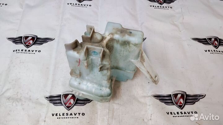 Бачок омывателя Toyota Camry 2017-2023 год (XV70)