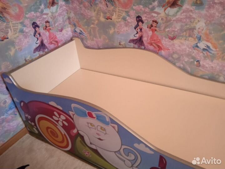 Детская кровать машина с матрасом