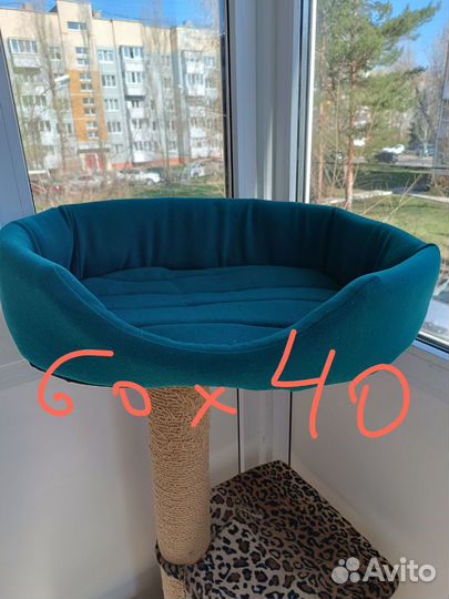 Лежанка для собачек и кошек
