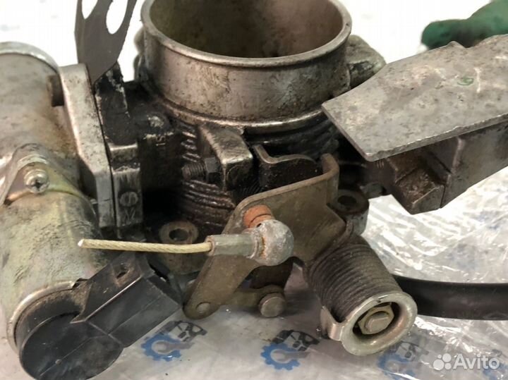 Дроссельная заслонка Opel Vectra B седан Z16XE