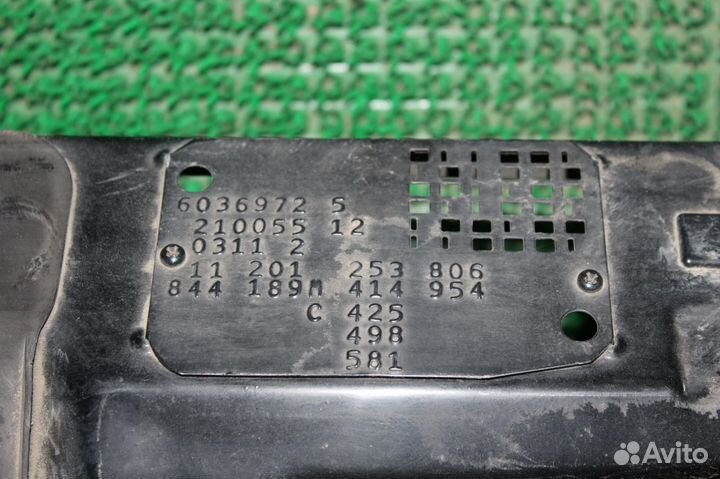 Планка переднего телевизора Mercedes E-Class W210