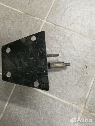 Стойка с осью для телеги мотоблока