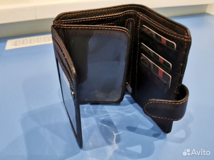 Мужское кожаное портмоне Dierhoff