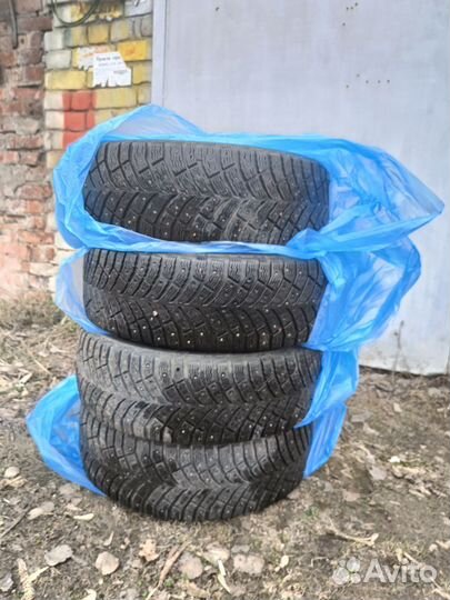 Michelin X-Ice North 4 195/65 R15