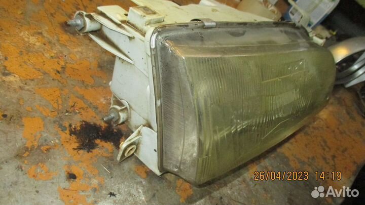 Фара правая Toyota Corolla E100