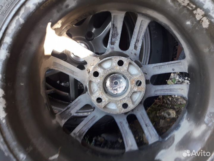 Bridgestone Blizzak VRX 215/55 R16