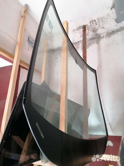 Лобовое стекло на honda Civic