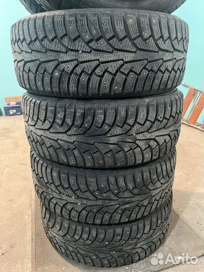 Nokian Tyres Hakkapeliitta 5 215/50 R17 95T