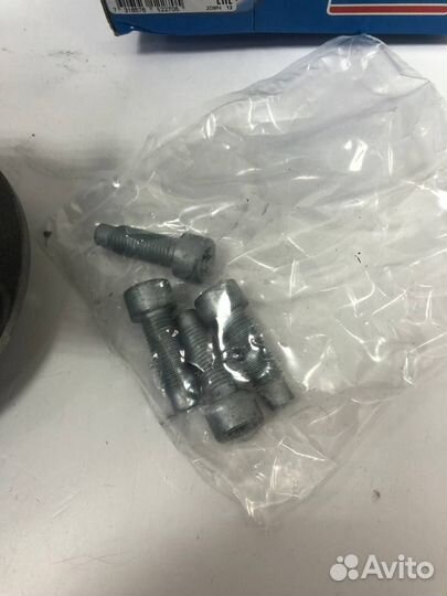 К-кт подшипника ступицы зад SKF vkba6718