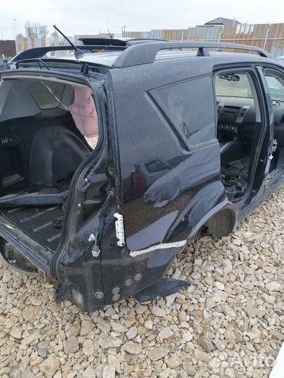 Задняя часть кузова Mitsubishi Outlander 2 (XL)