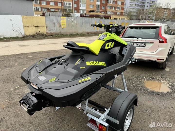Гидроцикл BRP Spark trixx