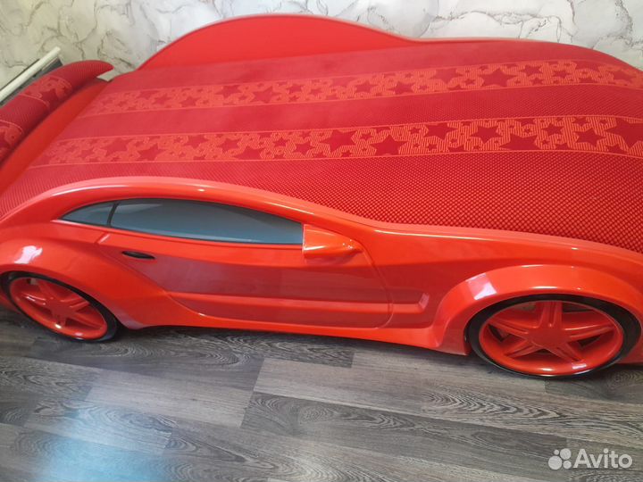 Детский диван машинка