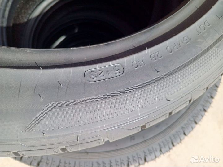 Landsail CLV2 Trailblazer 235/55 R18 104V