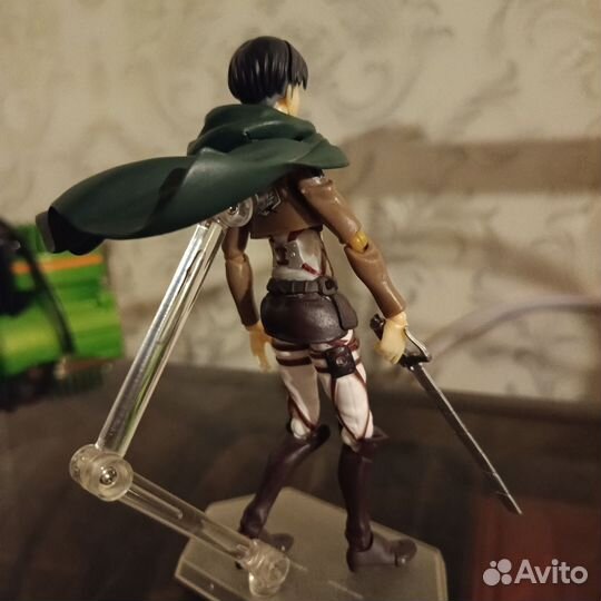 Атака Титанов Леви фигурка